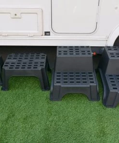 CARAVAN & MOTORHOME MGI Milenco Giant Double Step