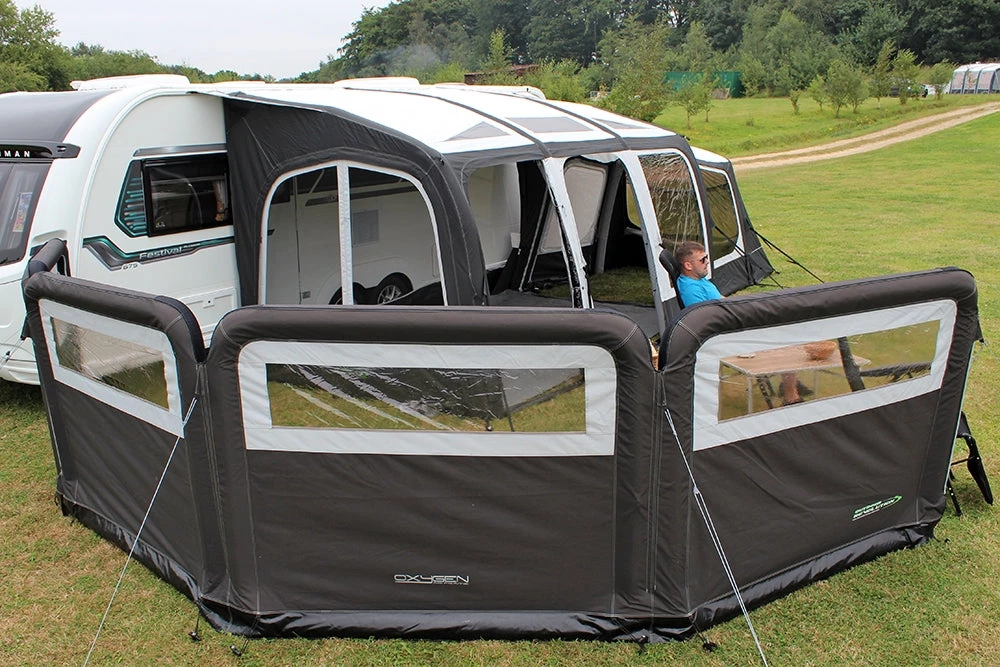 Outdoor Revolution Oxygen Windbreak - 3 Section CAMPING ACCESSORIES